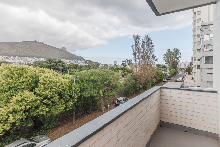 2 Bedroom Property for Sale in Green Point Western Cape